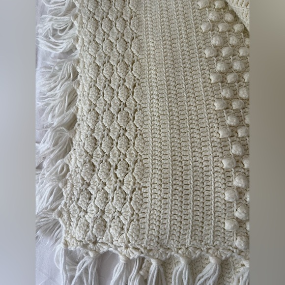 Handmade Crochet Afghan White Popcorn XL - Picture 3 of 7
